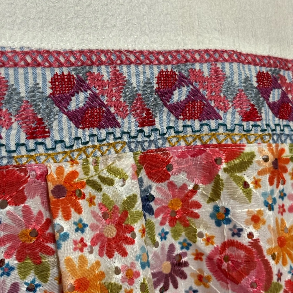 CALESSA Bohemian White Blouse with Colorful Embroidery,Size M - Picture 7 of 13